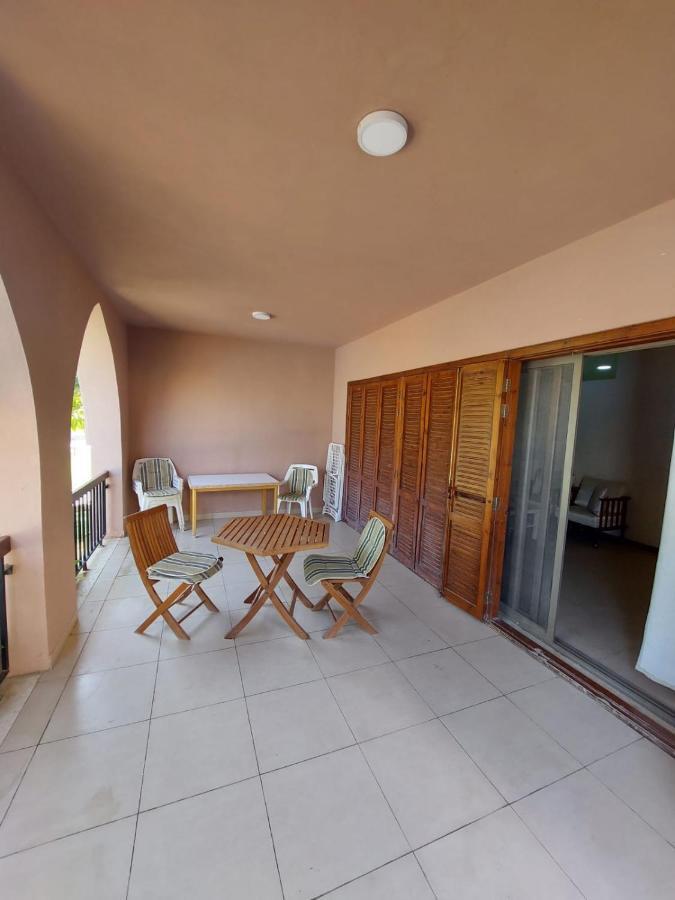 Ground Floor Apartment By Circular Pool In Talabay 亚喀巴 外观 照片