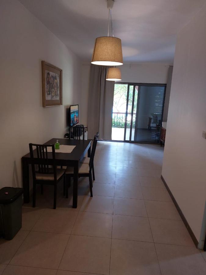 Ground Floor Apartment By Circular Pool In Talabay 亚喀巴 外观 照片