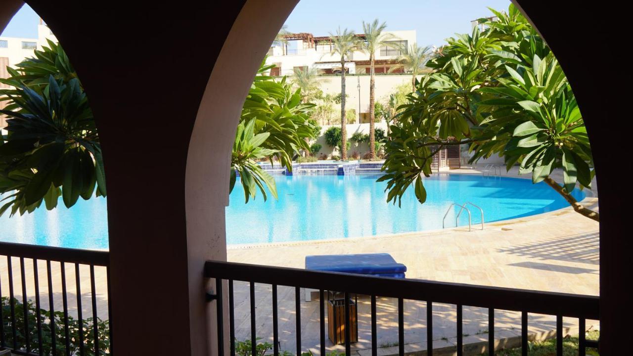 Ground Floor Apartment By Circular Pool In Talabay 亚喀巴 外观 照片