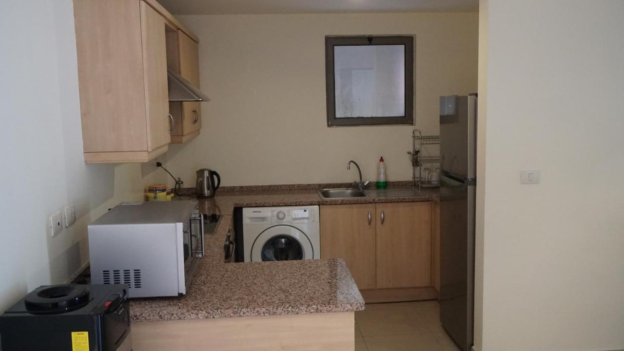 Ground Floor Apartment By Circular Pool In Talabay 亚喀巴 外观 照片