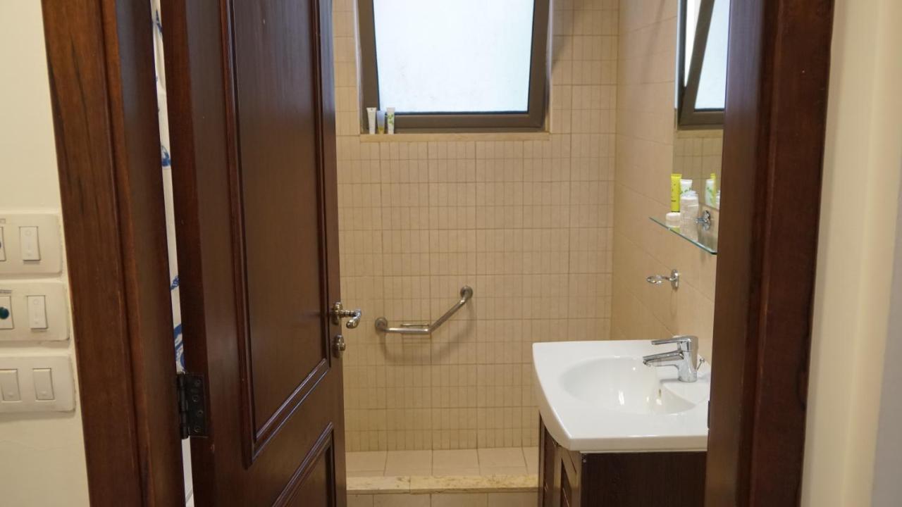Ground Floor Apartment By Circular Pool In Talabay 亚喀巴 外观 照片